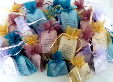 Favours - Harris Tweed keyrings in organza pouches