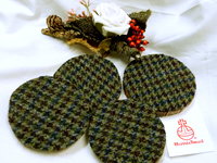 Wood slice Harris Tweed drinks coasters Green blue houndstooth unique handmade gift made in Scotland
