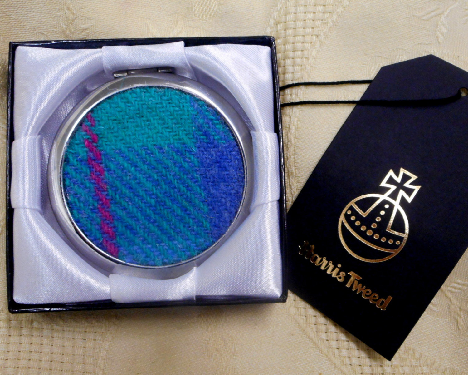 Harris-tweed-compact-mirror-green-blue-scottish-gift-bridesmaid-mother-teacher