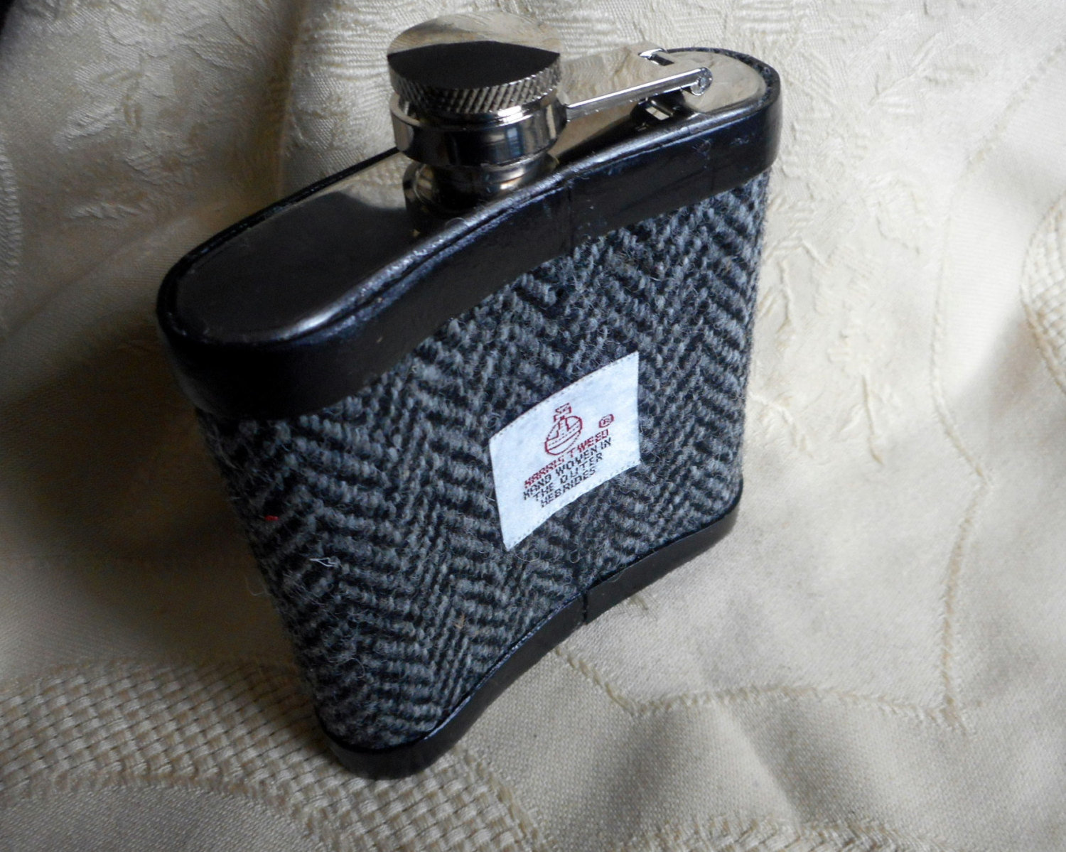 Grey herringbone Harris Tweed hip flask with Scottish thistle, mens gift for retirement, graduation, birthday or Christmas, made in Scotland