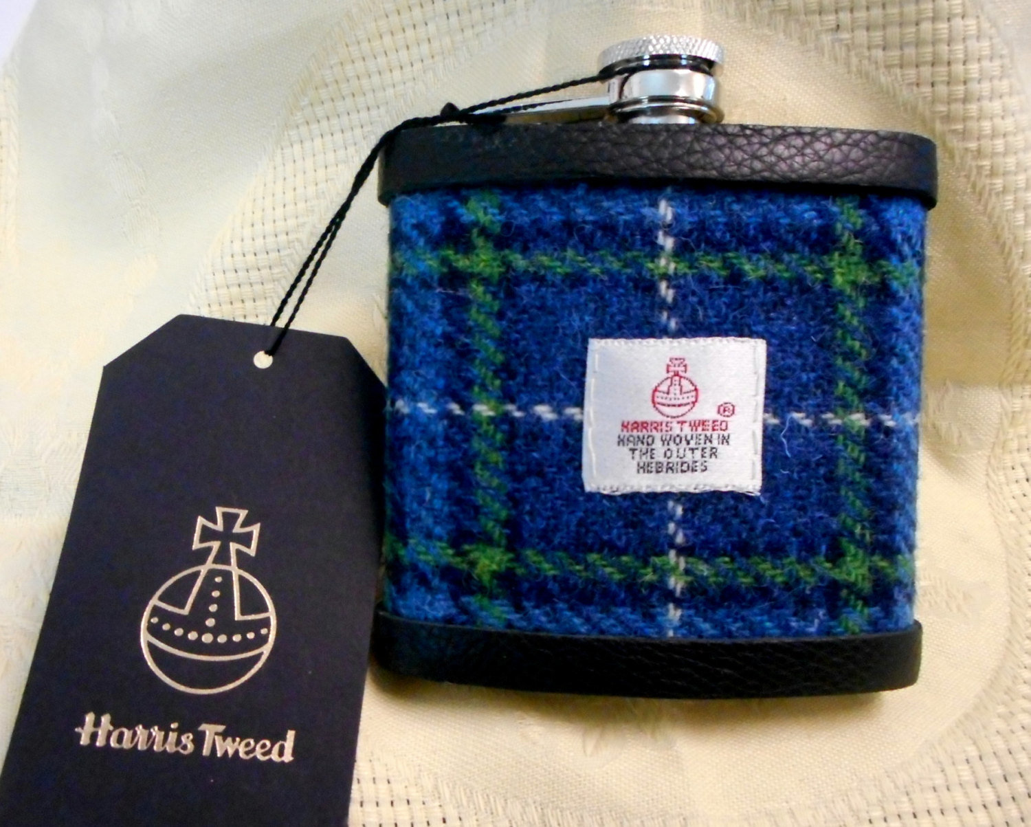 Harris-tweed-hip-flask-scottish-groomsmen-best-man-gift