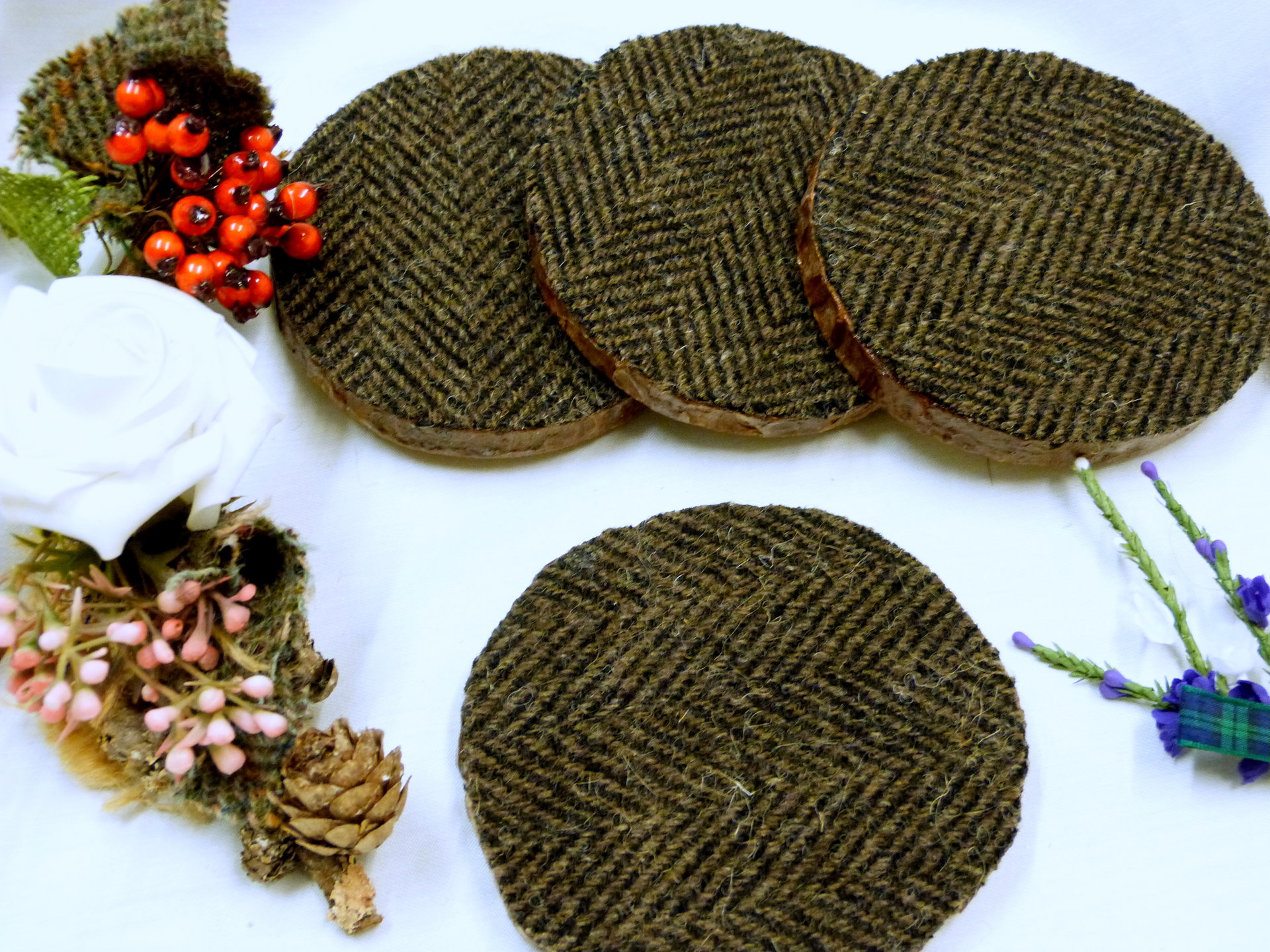Log slice Harris Tweed rustic drinks coasters, set of four brown herringbone handmade with natural pine wood and pure wool tweed