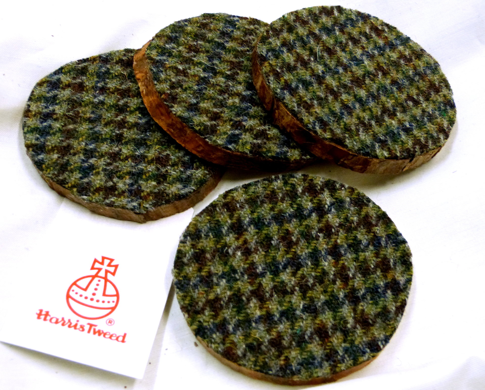 Wood slice Harris Tweed drinks coasters Green blue houndstooth unique handmade gift made in Scotland