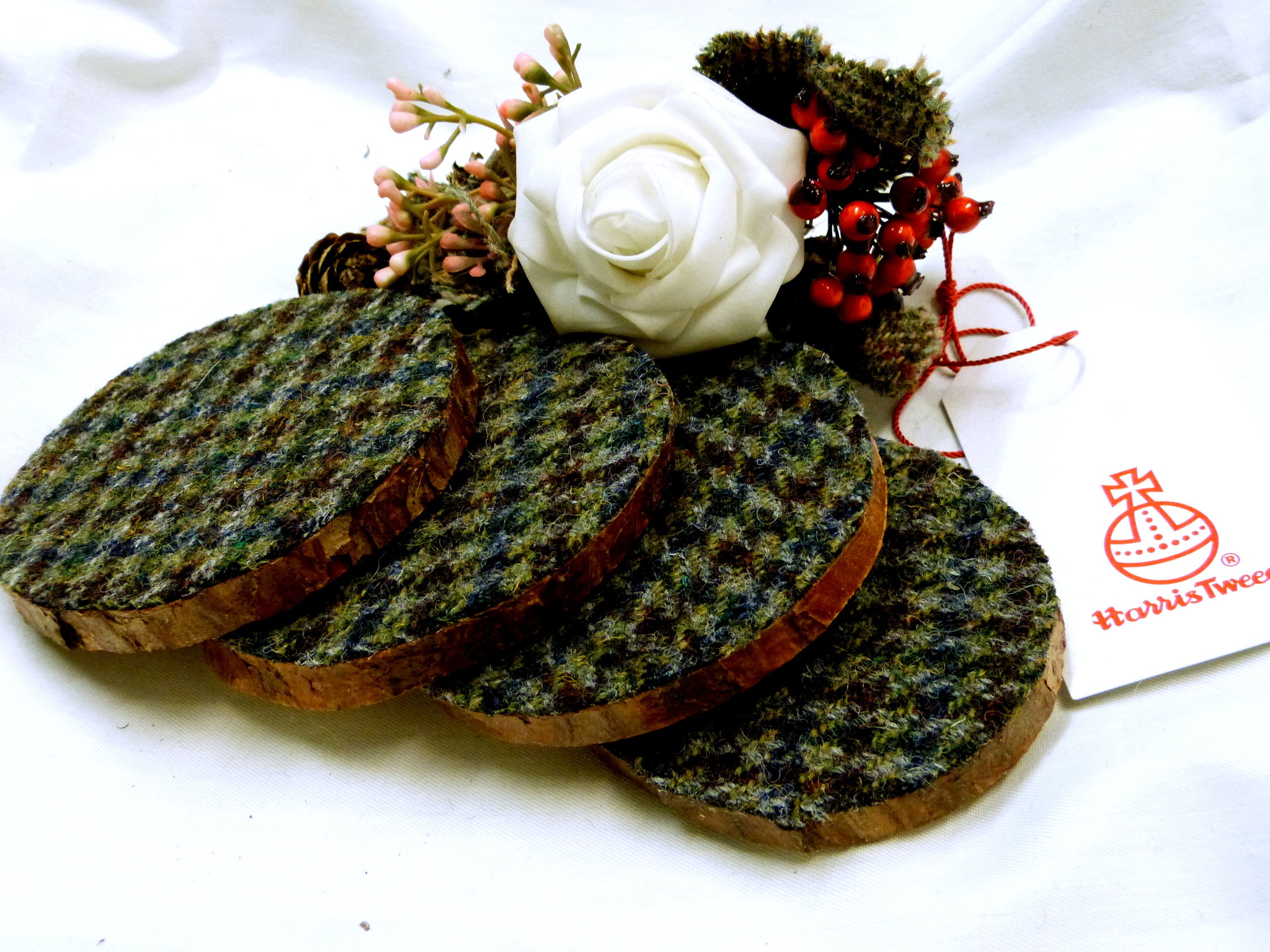 Wood slice Harris Tweed drinks coasters Green blue houndstooth unique handmade gift made in Scotland