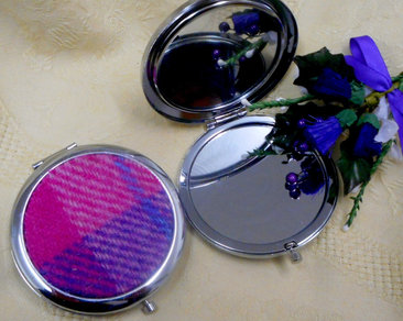 Harris-tweed-small-gift-compact-mirror-mothers-day-pink-and-purple