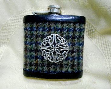 Harris-tweed-hip-flask-celtic-knot-groomsman-best-man-gift-scotland