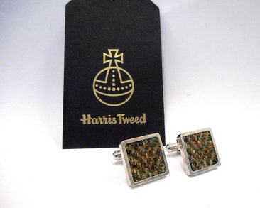 Harris-tweed-green-cufflinks-gift-for-men-made-in-scotland