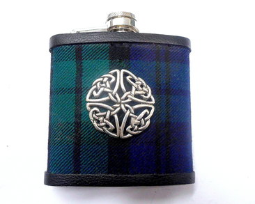 Black-watch-tartan-hip-flask-gift-for-men-celtic- knot