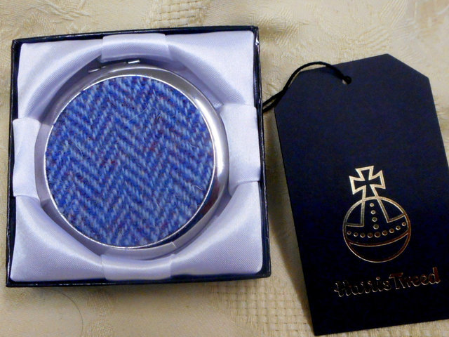 Blue-herringbone-harris-tweed-compact-mirror-tweedwithatwist-scotland