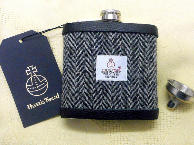 grey-harris-tweed-hip-flask-gift-for-men