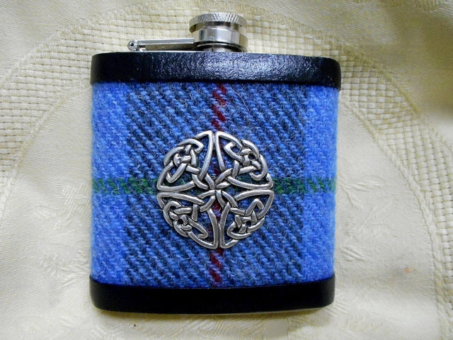 Harris-tweed-hip-flask-celtic-knot-groomsman-best-man-gift-scotland-wedding