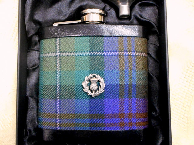 isle-of-skye-tartan-hip-flask-with-scottish-thistle