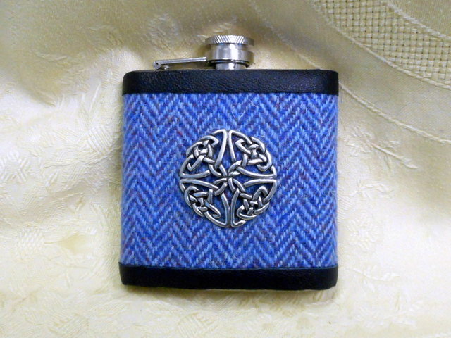 celtic-knot-haris-tweed-hip-flask-blue-herringbone