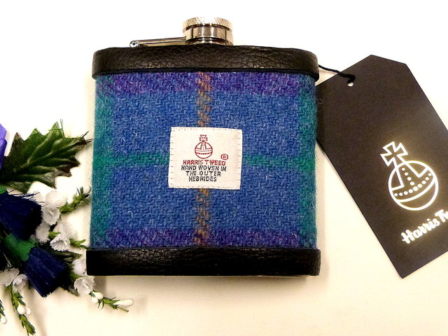 Harris-tweed-hip-flask-blue-and-purple-tweed-with-a-twist
