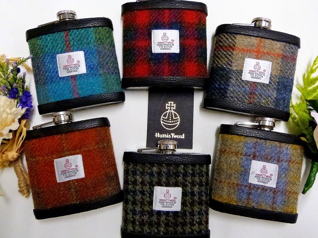 Harris Tweed hip flasks-groomsmens gifts-wedding-memento-favour-best man-usher