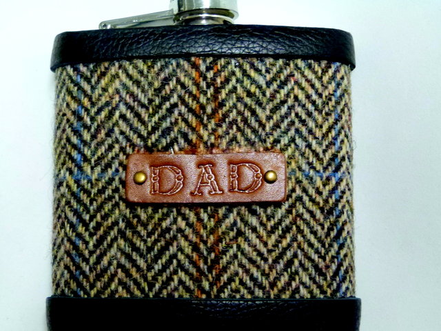 gift-for-dad-harris-tweed-hip flask-father-fathers day gift-personalised