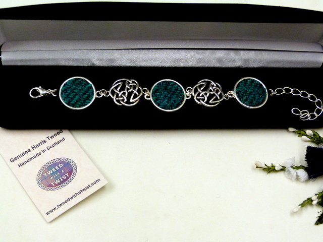 Green-Harris Tweed-bracelet-gift for her-scottish-celtic jewellery-gift box